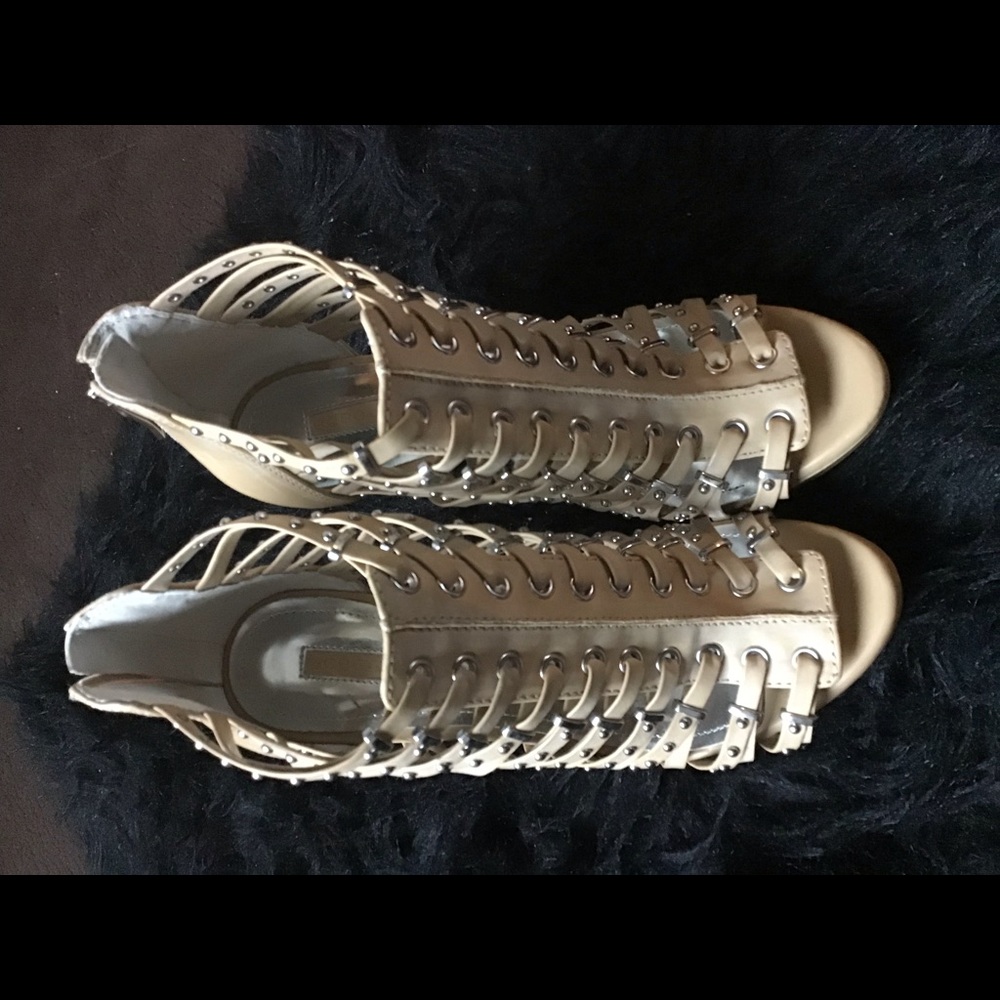 BCBGeneration heels - Picture 3 of 3